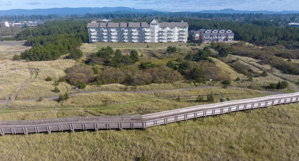 Birds eye view of the Winward Passage Condominiums