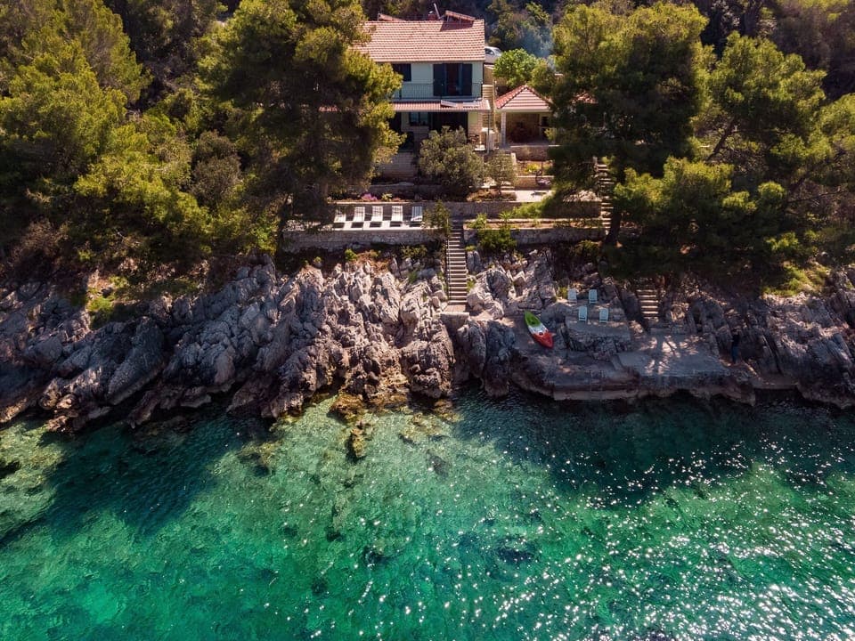 House (Five Bedroom House) | Beach