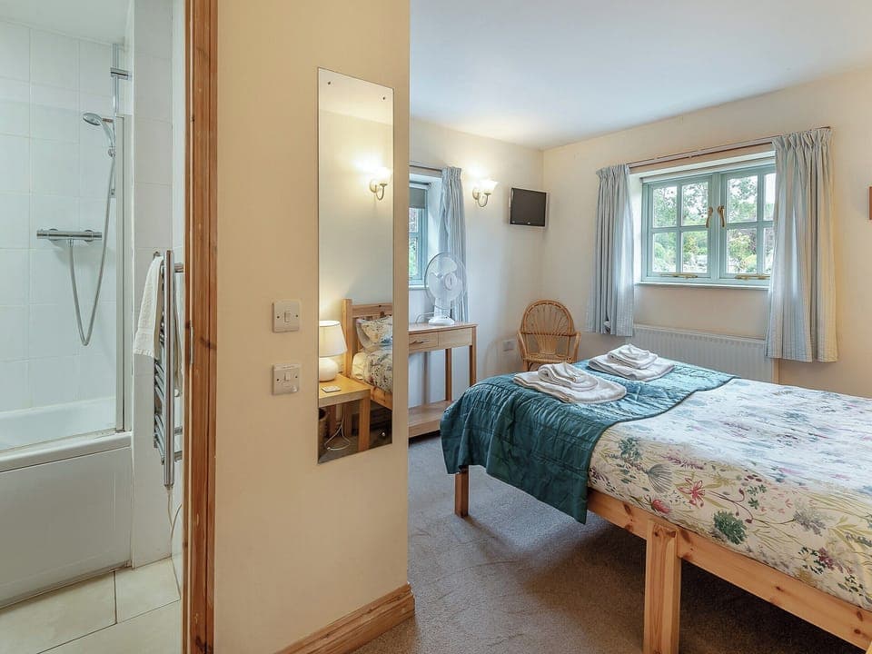 Bedroom | Honeysuckle Cottage, Oasby, near Grantham