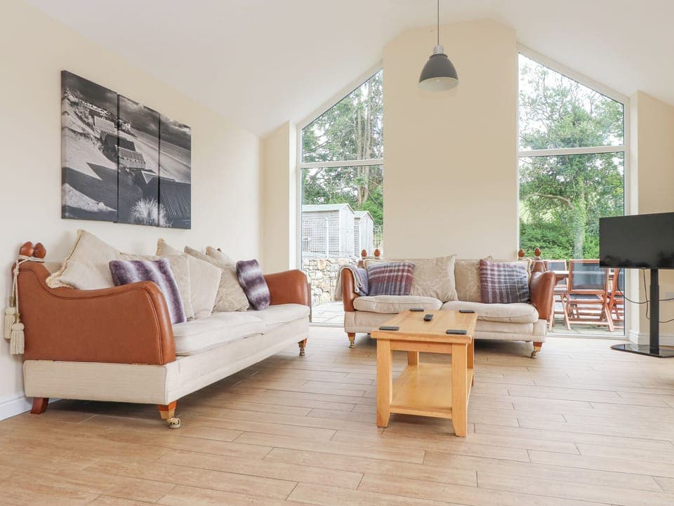 Cottage | Living area