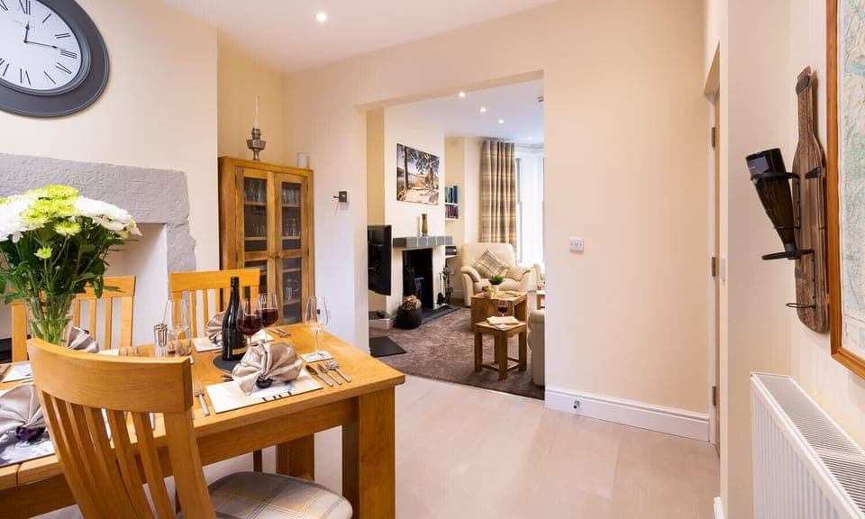 Cottage | Living room | TV