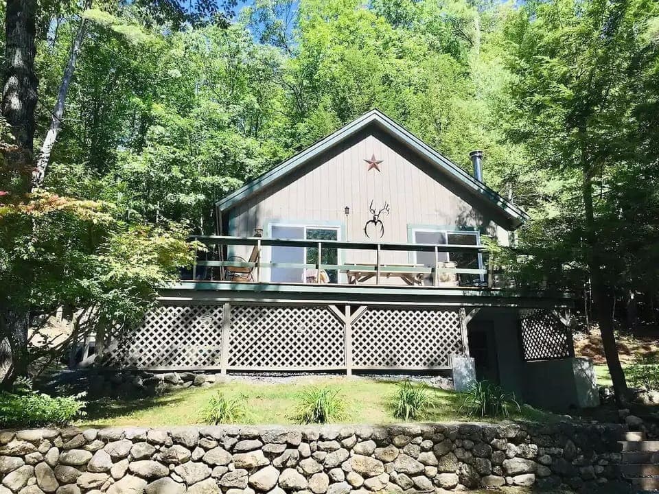 Sutton Cottage nestled in 3 acres of private woods