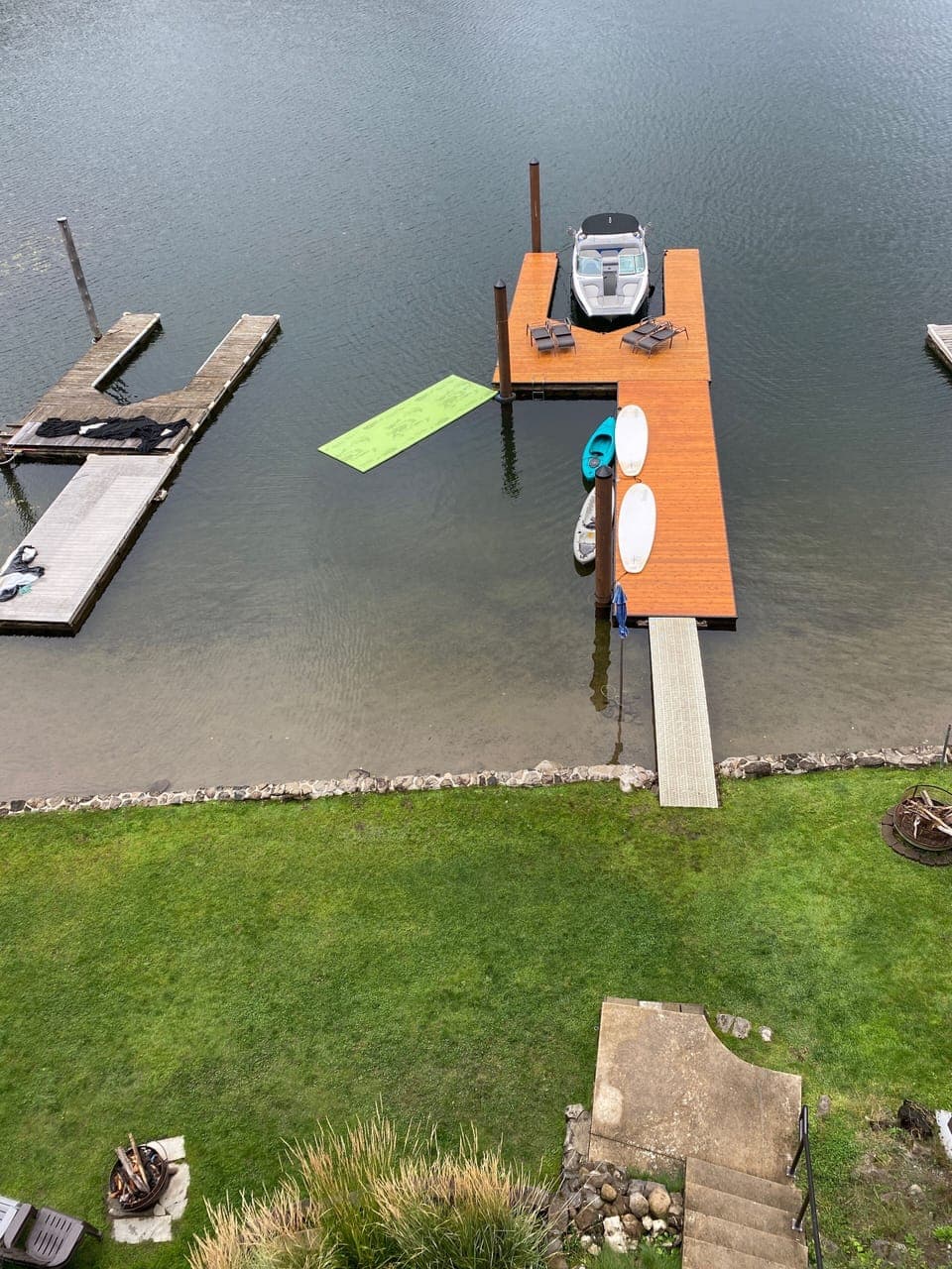 Cedar dock! Plenty of water toys & boat parking