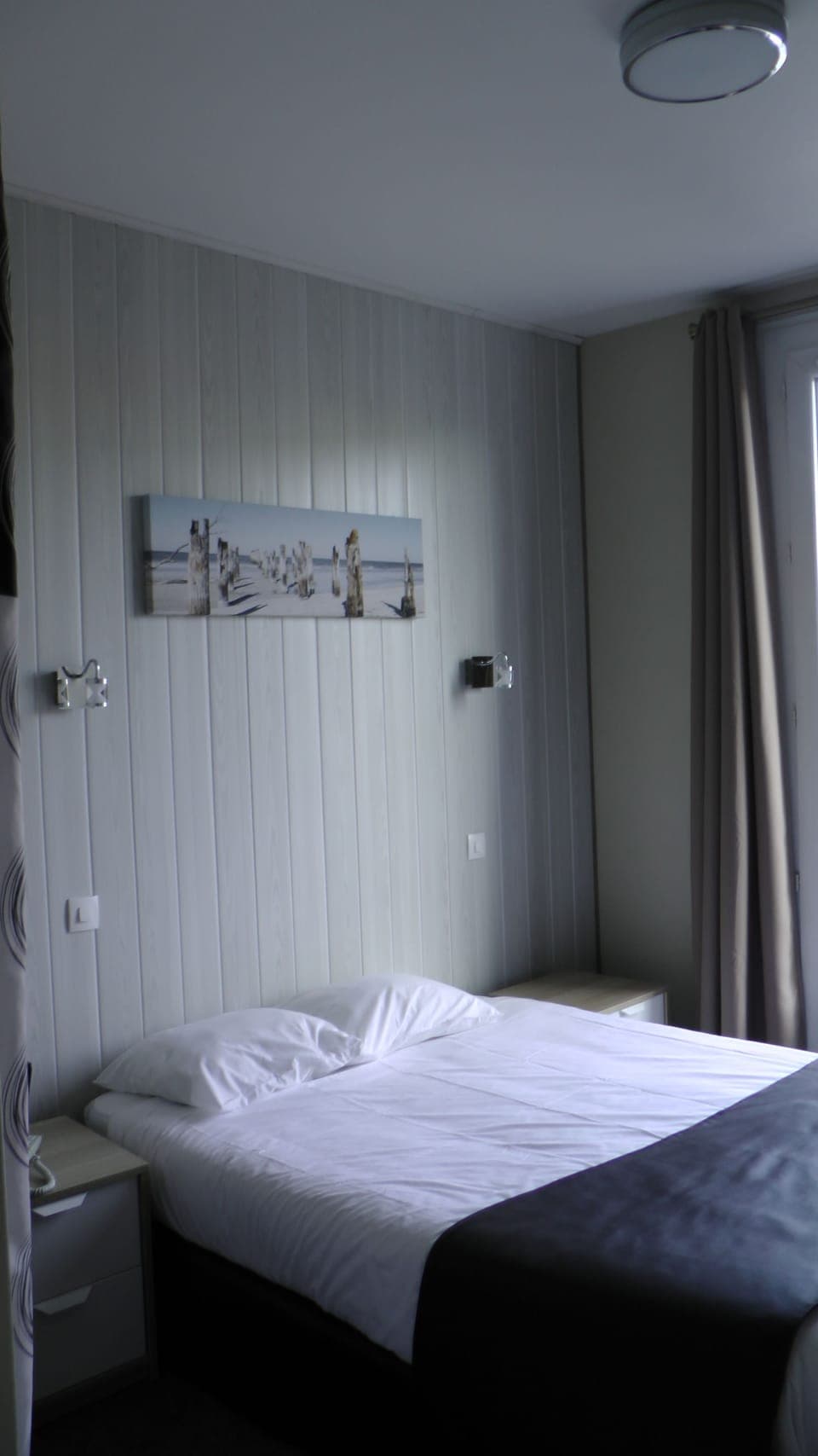 Room, 1 Double Bed, Harbor View | Hypo-allergenic bedding, individually decorated, desk, blackout drapes