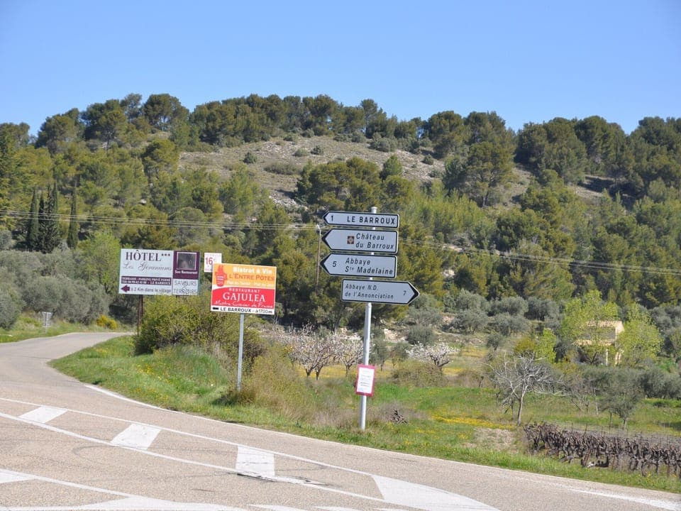 Surroundings [summer] (1-5 km)