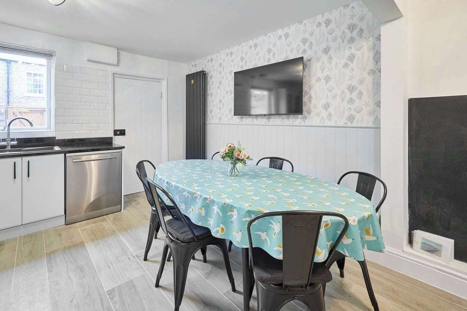 The Alby, Whitby - Host & Stay