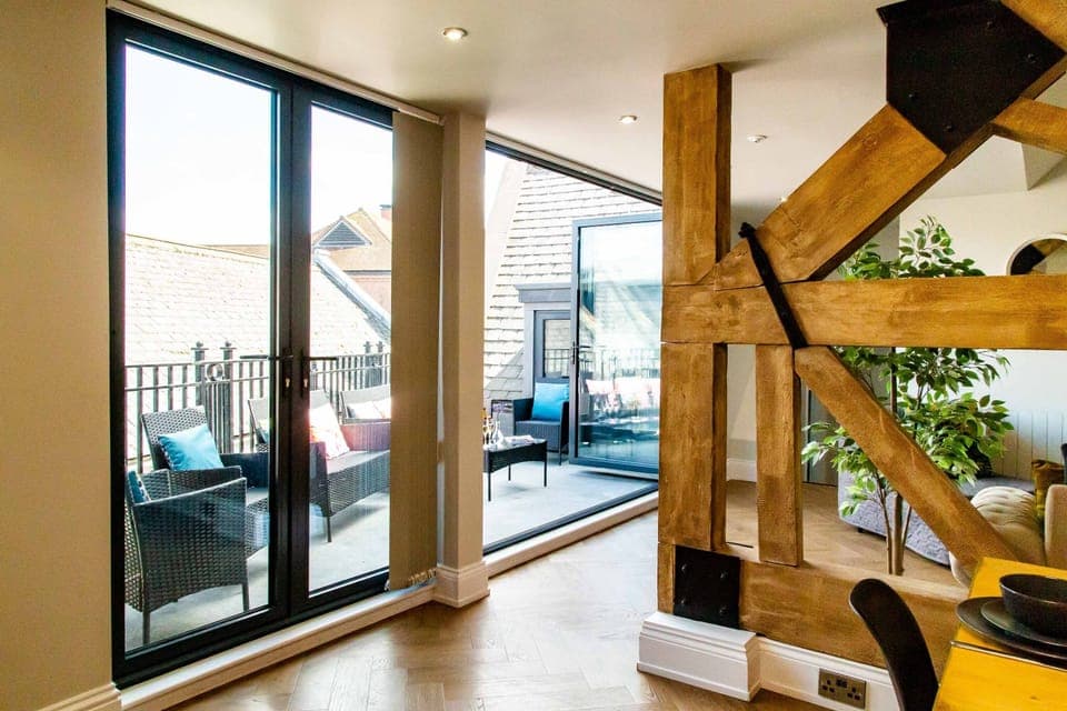 Penthouse (Tower Mews) | Living area | 35-inch flat-screen TV with digital channels, LCD TV