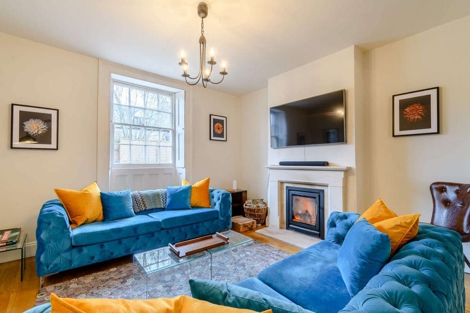 Milton House Reception Room - StayCotswold