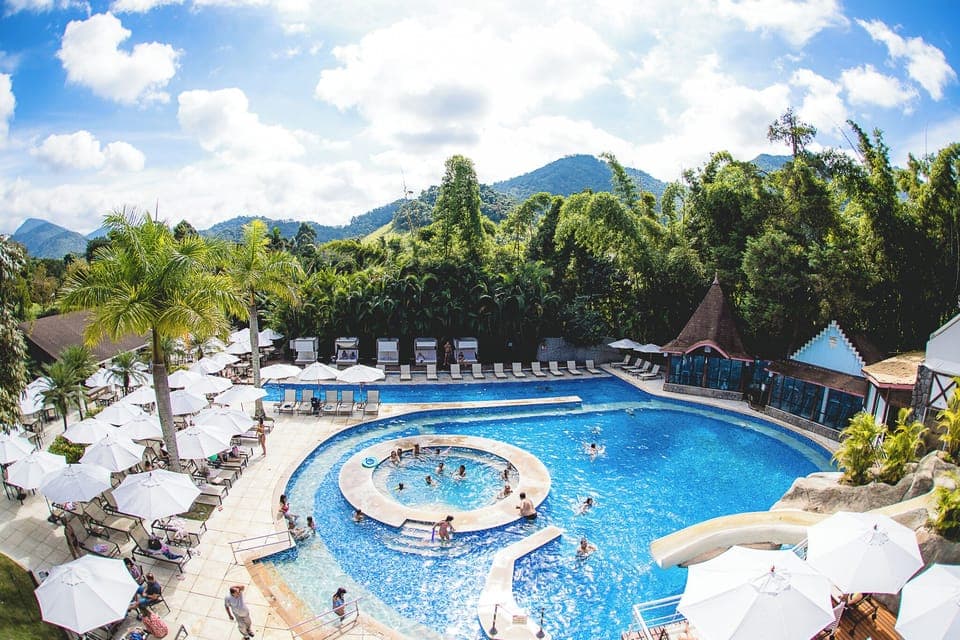 Outdoor pool, pool umbrellas, sun loungers