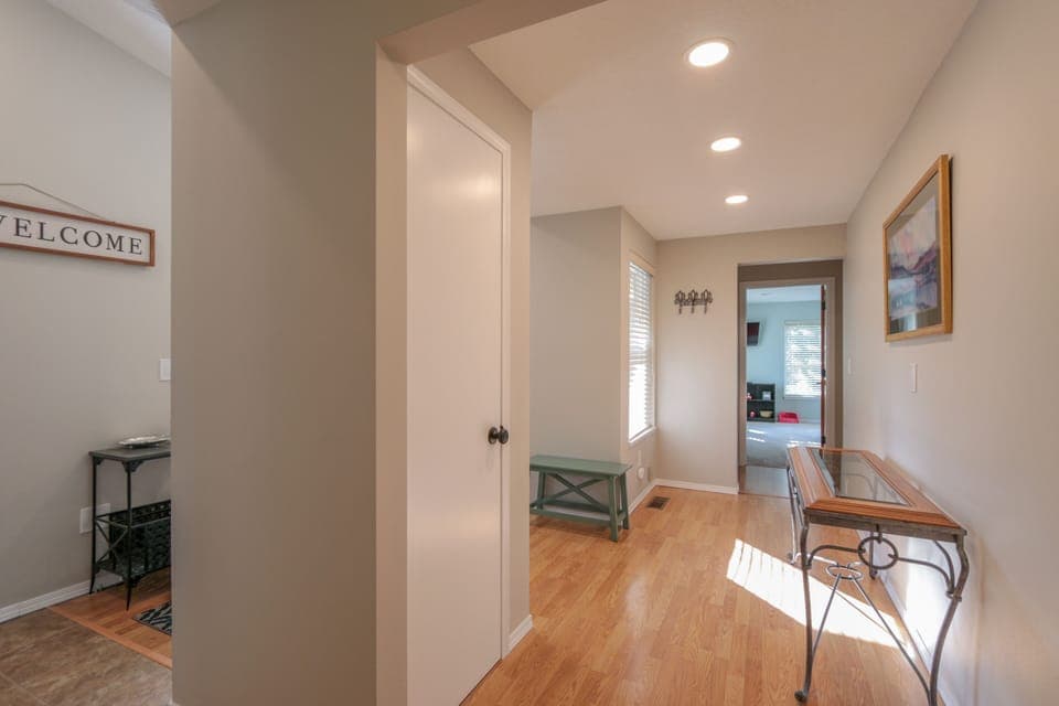 House, 4 Bedrooms | Living room