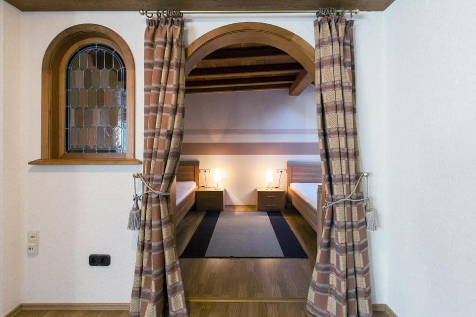 In-room safe, free WiFi, bed sheets