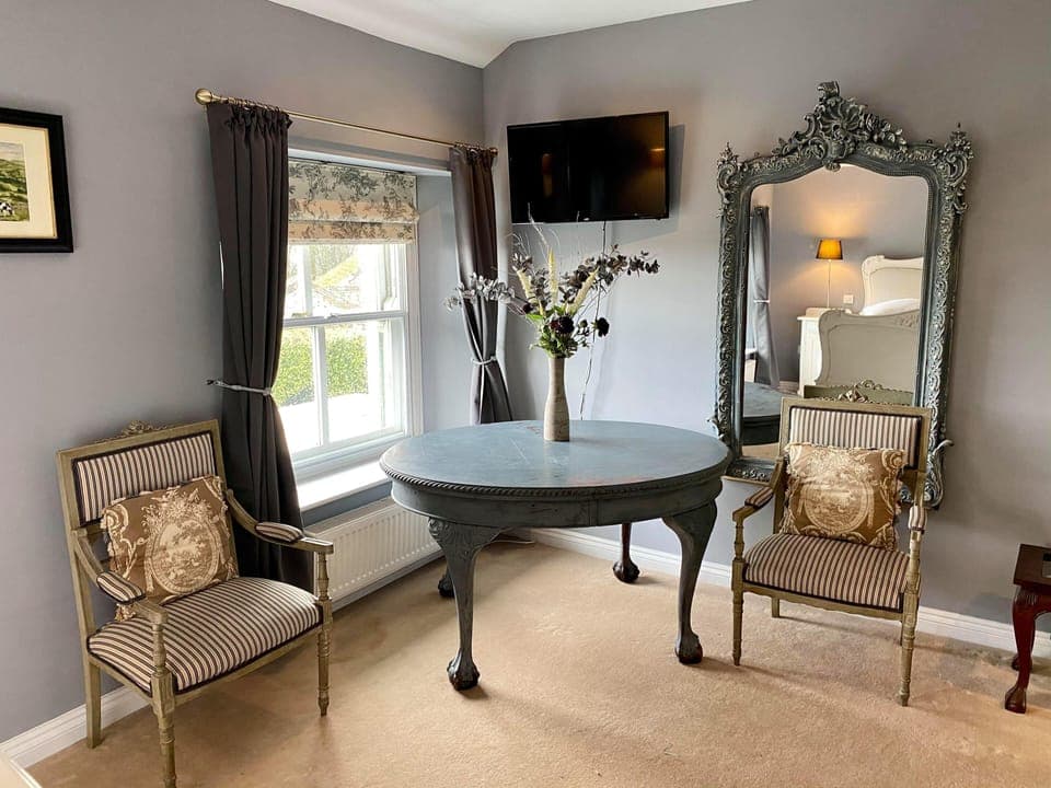 Superior Double Room, Private Bathroom (Brentor)