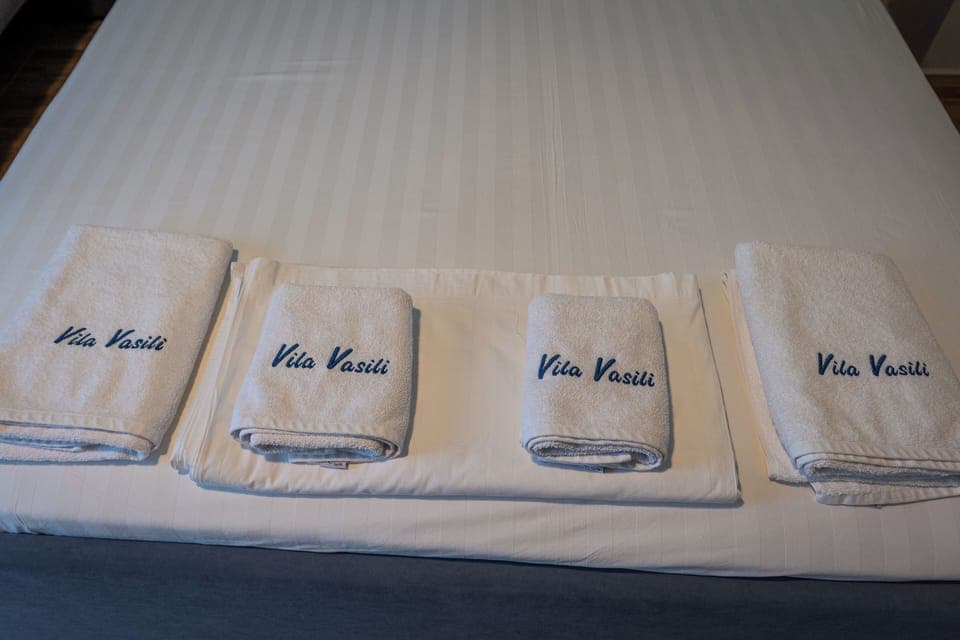 In-room safe, free WiFi, bed sheets