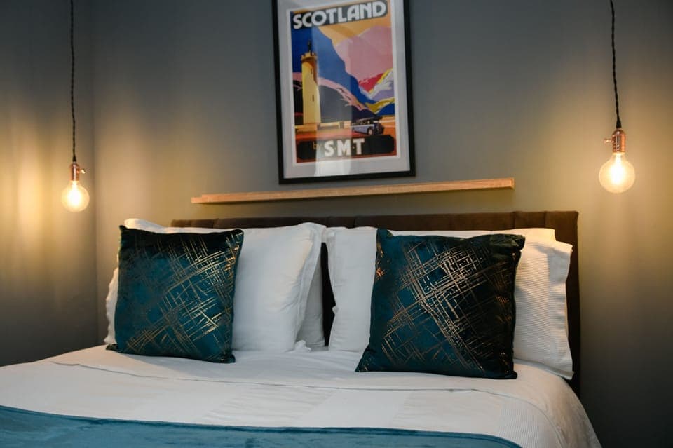 Apartment, 1 Bedroom (The Gallery) | Blackout drapes, iron/ironing board, bed sheets