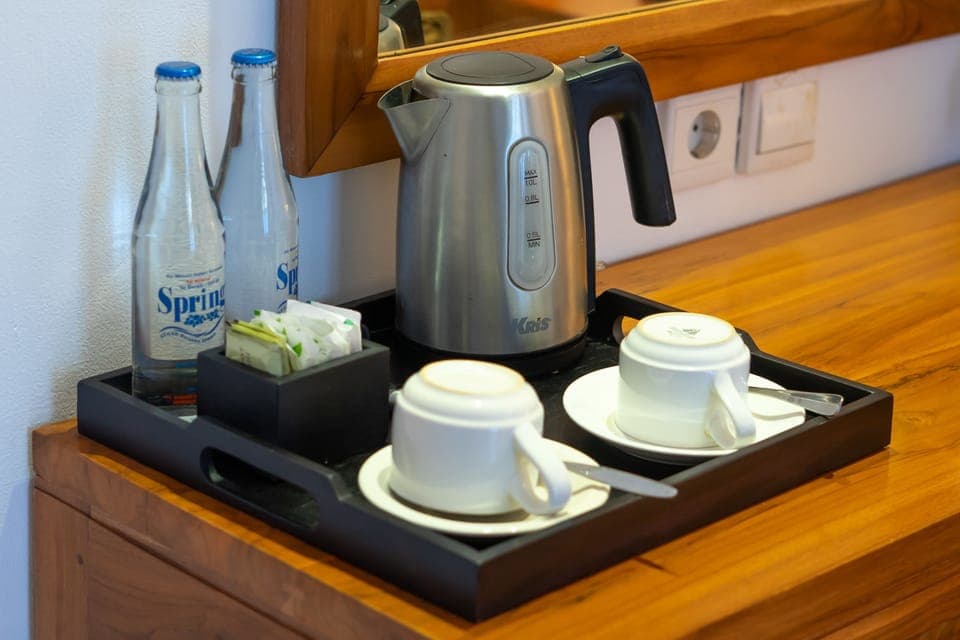 Deluxe Double Room, 1 Double Bed | Coffee and/or coffee maker
