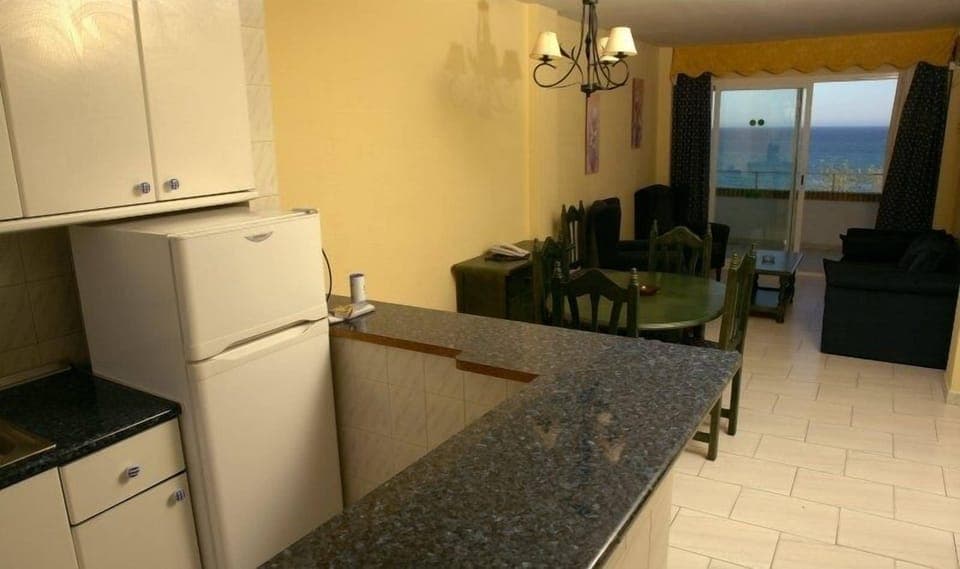 Full-size fridge, electric kettle, toaster