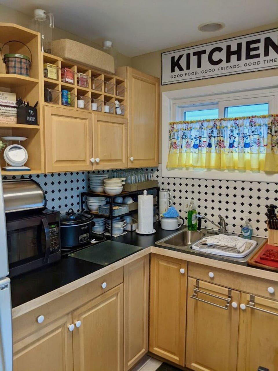 Microwave, crock pot, Kuerig one cup coffee maker