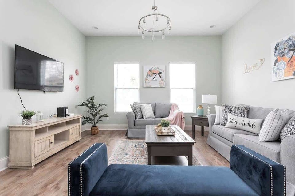 Our beautiful, spacious living room, complete with comfy furniture and HDTV, is the perfect place to gather and unwind!