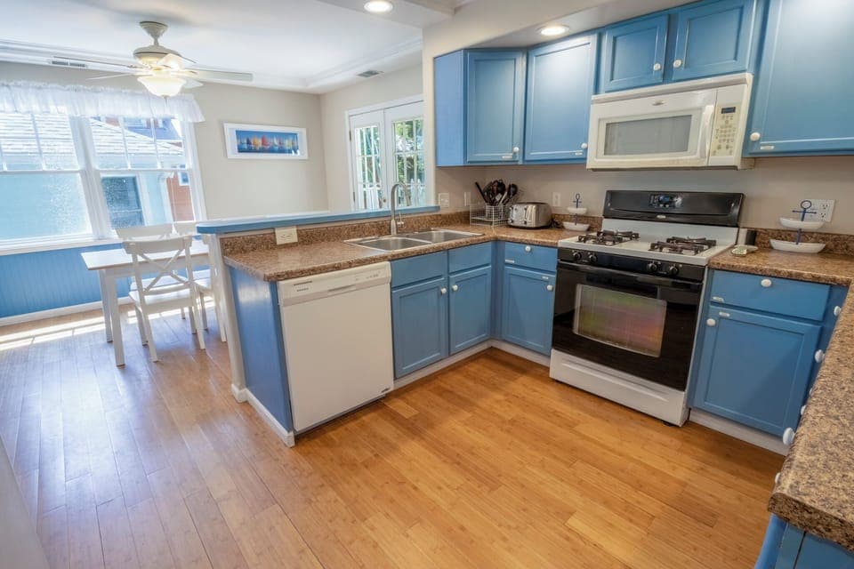 Main Level/Second Level | Kitchen