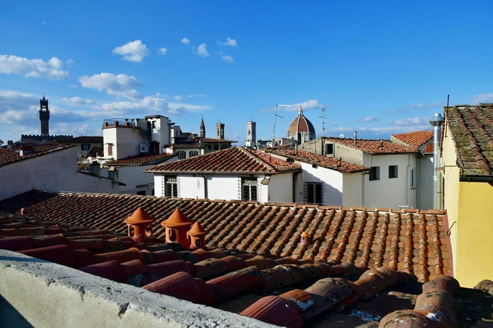 Sky, Cloud, Window, Wood, House, Building, Wall, Roof, Chimney, Residential Area