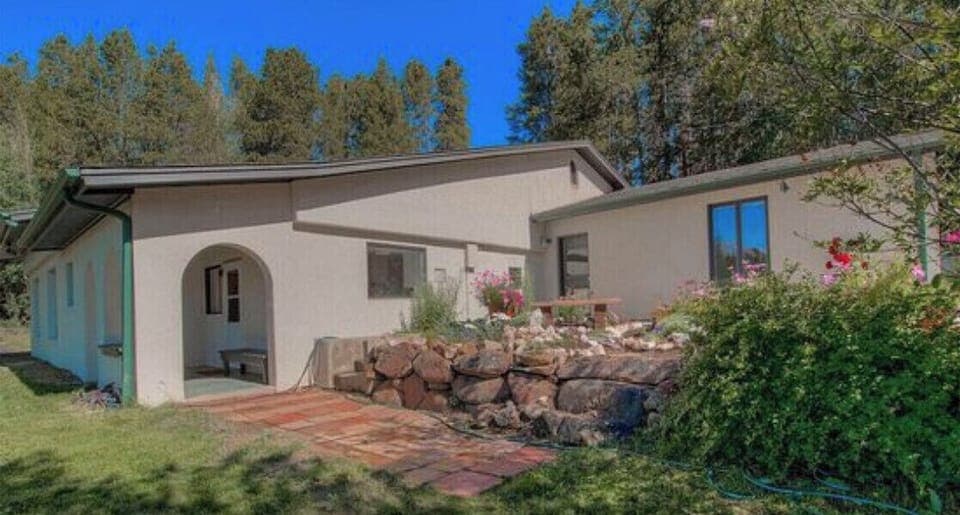 Exterior photo