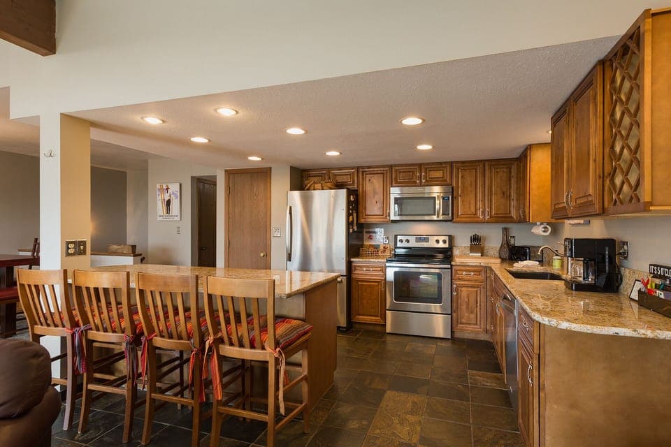 Kitchen and Bar