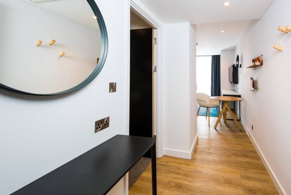 Individually decorated, individually furnished, desk, soundproofing