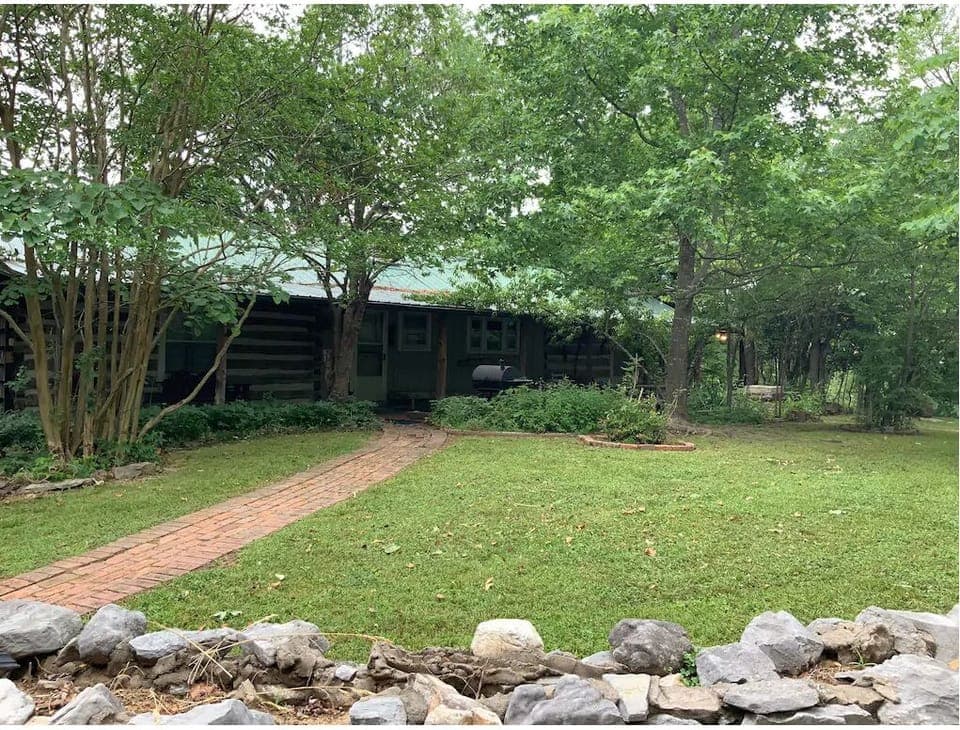 Front of the main cabin.