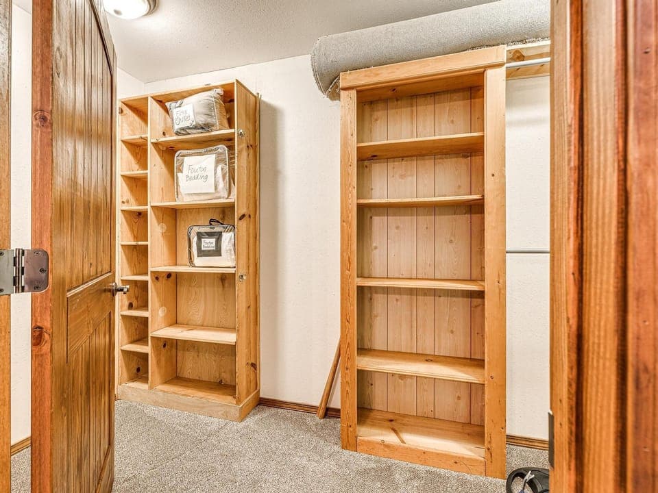 Master closet big enough for a baby to sleep in a pack 'n play