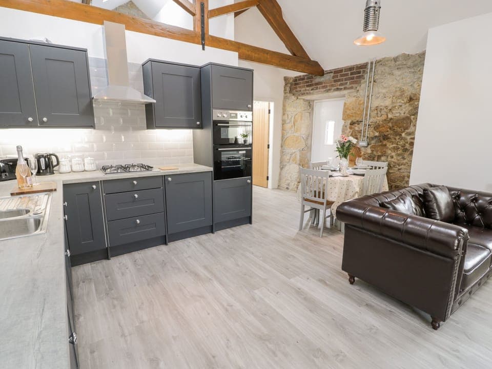 Cottage | 2 bedrooms, individually decorated, individually furnished, free WiFi