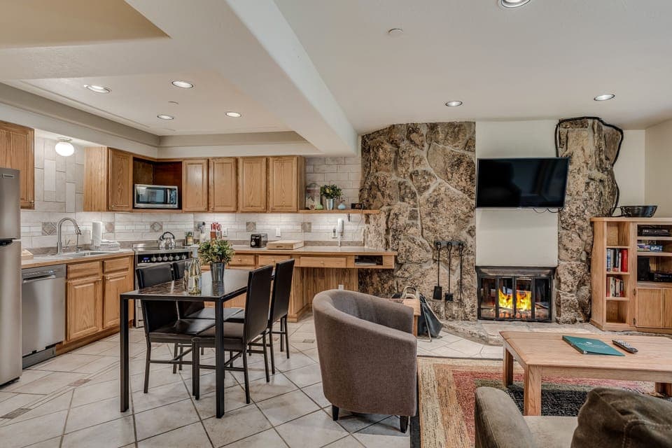 Kitchen & living space