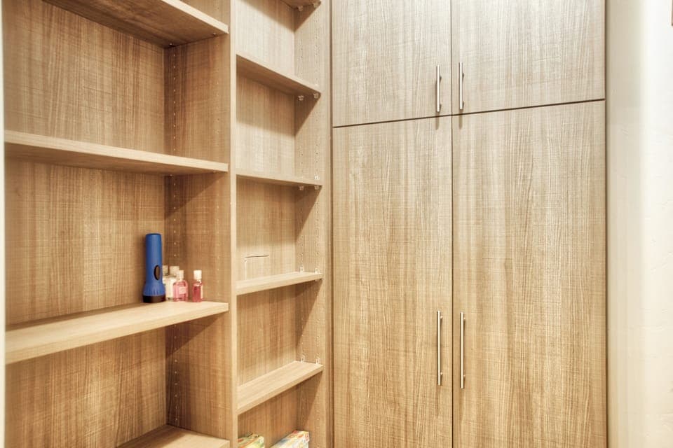 Laundry room/Pantry - extra kitchen appliances like waffle maker & mixer here