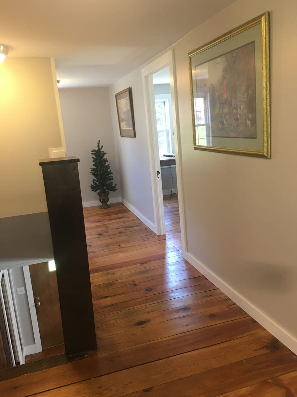 Upstairs hall (4 bedrooms up)