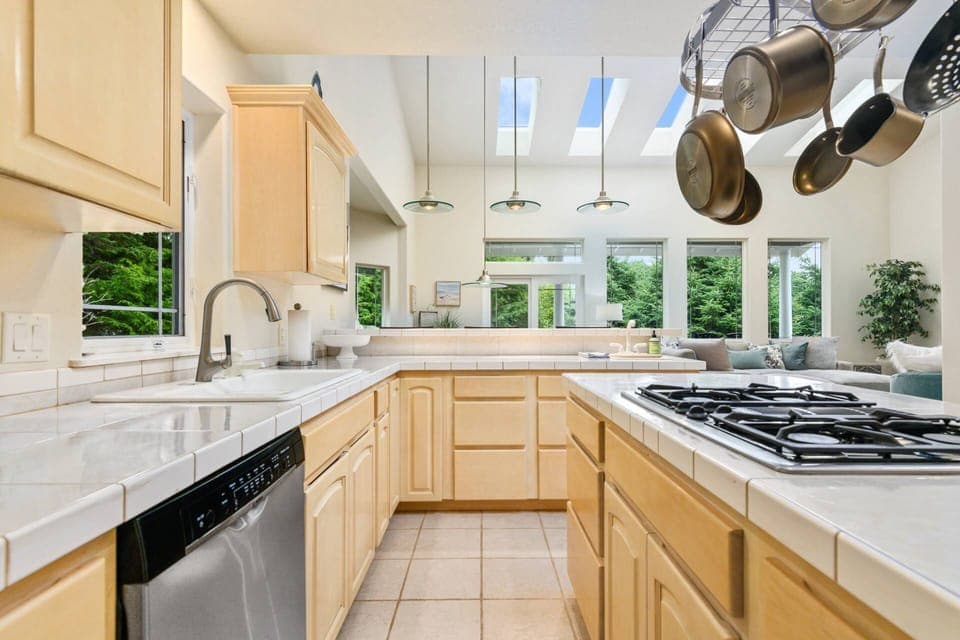 This was a wonderful home with a well stocked kitchen.  -Michelle