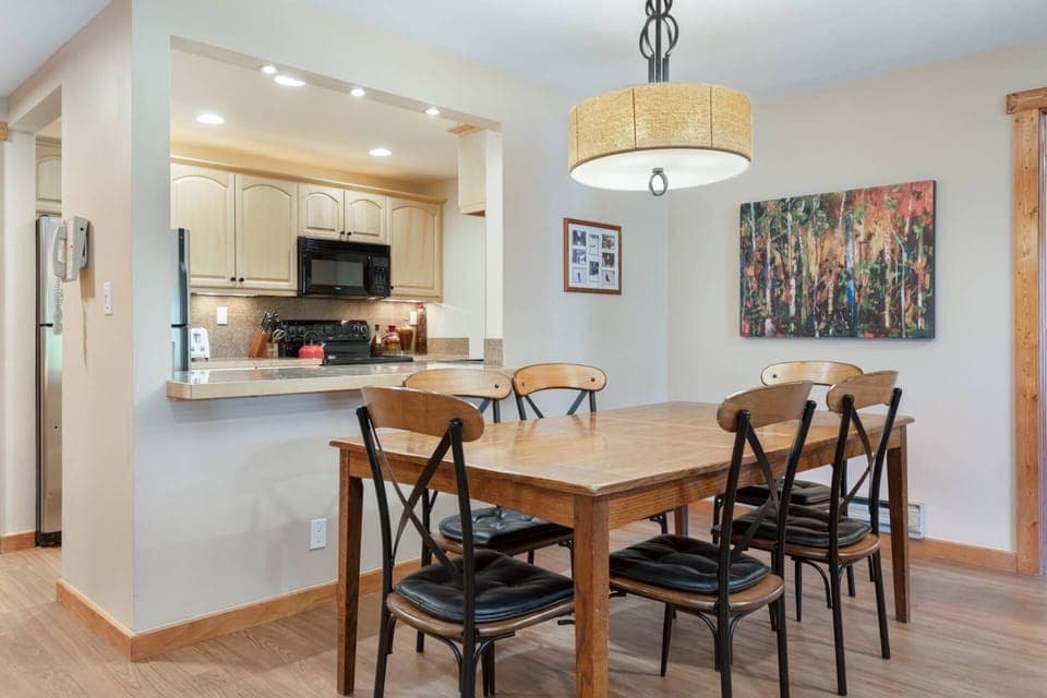 Dining Area located off kitchen with seating for 6