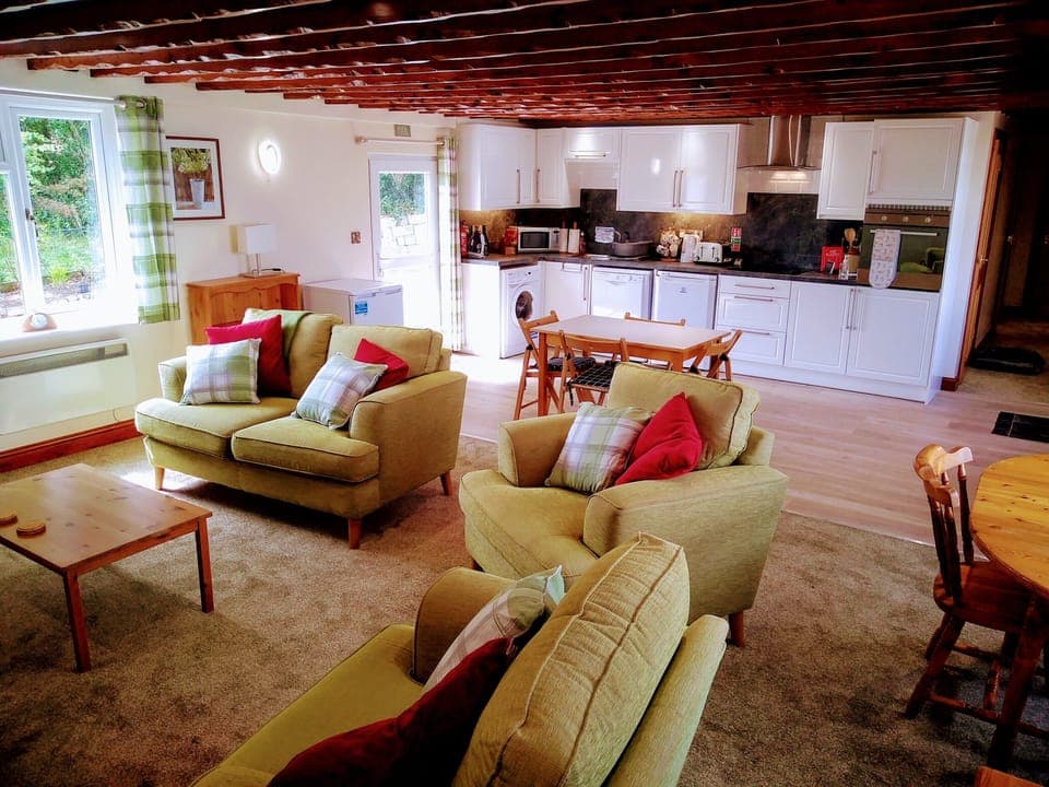 Main Lounge/Kitchen/Diner