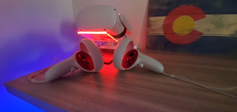 Oculus Quest 2 gaming headset with a variety of games and experiences to try. 