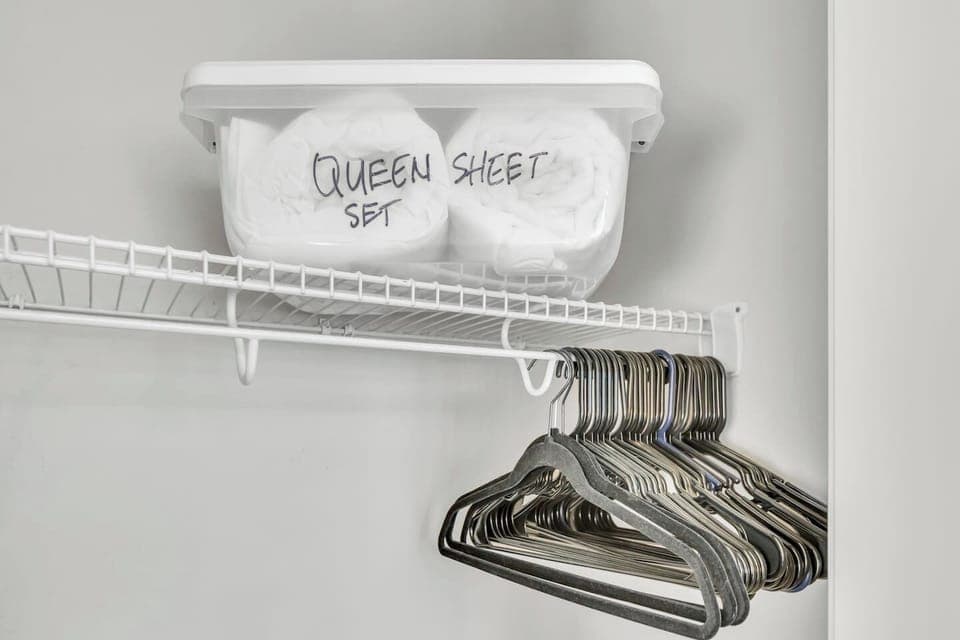 Unpack and get comfy! Back up sheets for every bed, and luggage racks for you.