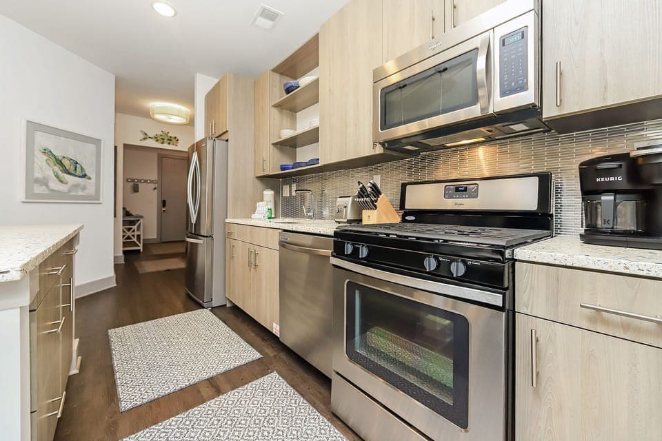 Stainless steel appliances, standard coffee pot and k-cup