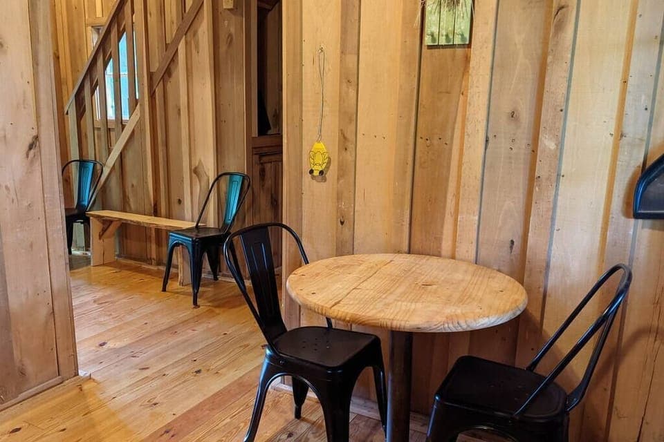 Cabin 7 dining table in kitchen with 4 chairs
