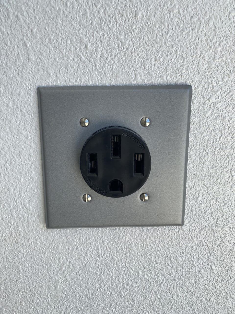 EV charger in the garage is available for use for free. Please no RVs per HOA.