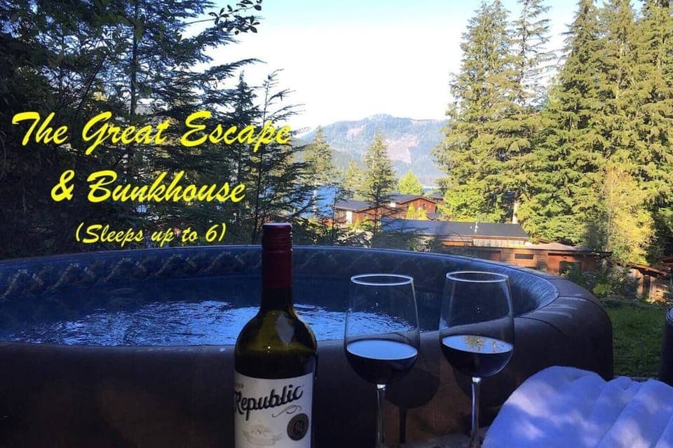 Welcome to The Great Escape - Port Renfrew / With Bunkhouse