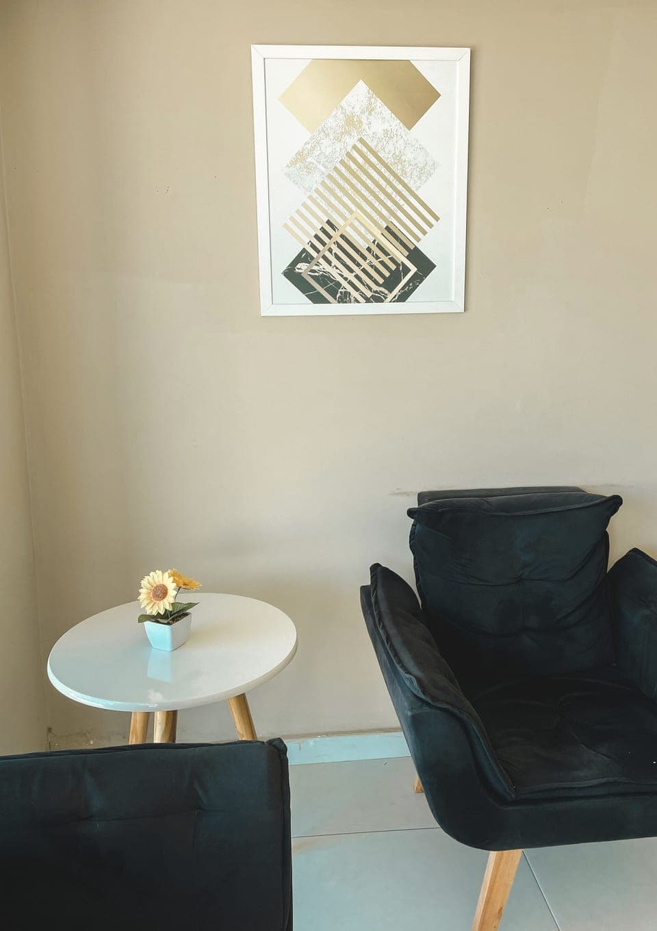 Basic Room | Living area