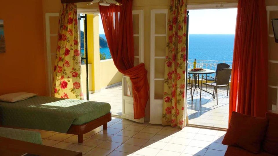 Apartment, 1 Bedroom, Smoking, Balcony | 2 bedrooms, iron/ironing board, bed sheets