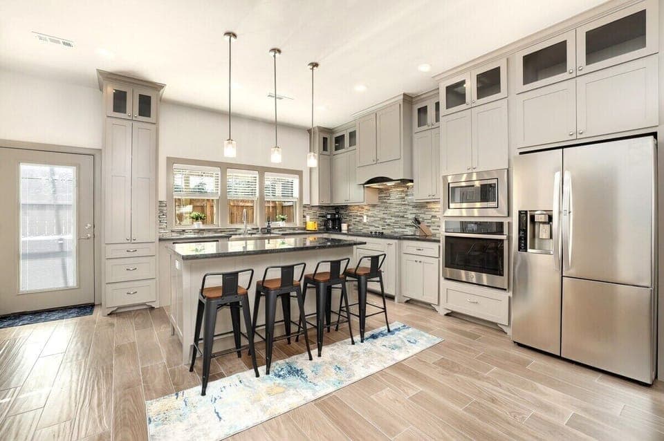 Whip up tasty meals in our fully equipped kitchen, complete with luxury finishes and top-of-the-line appliances.