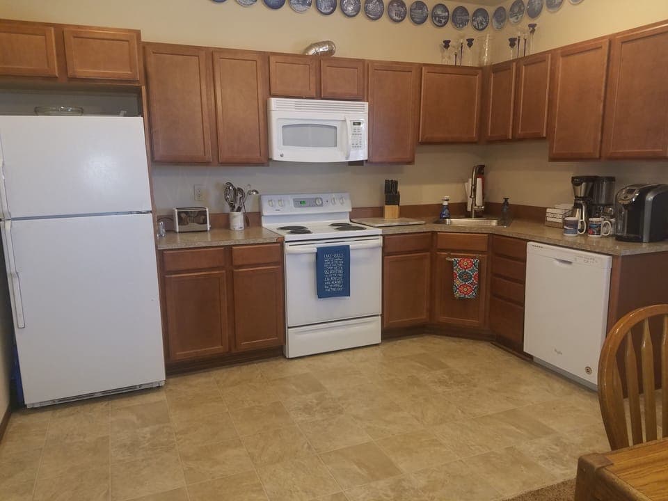 Fully-equipped kitchen