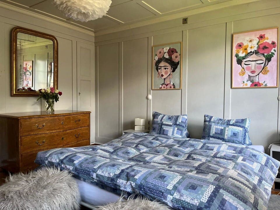 Mirror, Furniture, Picture Frame, Property, Cabinetry, Comfort, Building, Azure, Bed Frame, Drawer