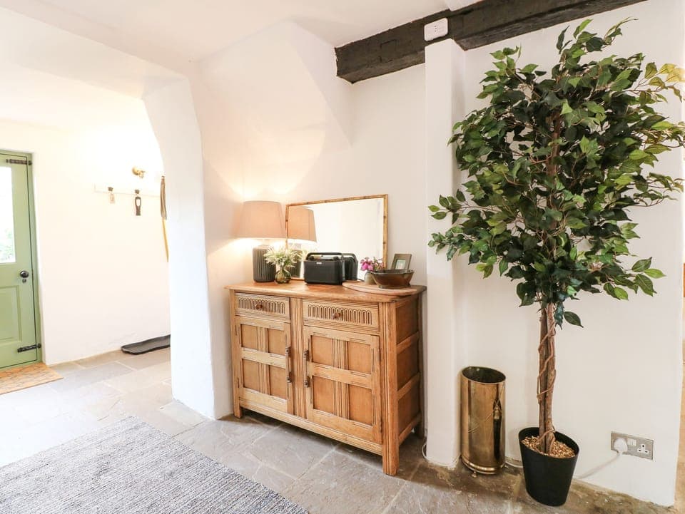 Cottage | 5 bedrooms, individually decorated, individually furnished, free WiFi