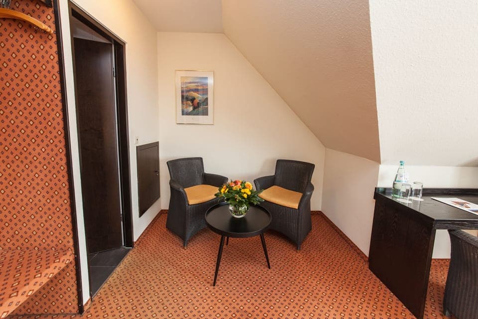 In-room safe, desk, soundproofing, free WiFi