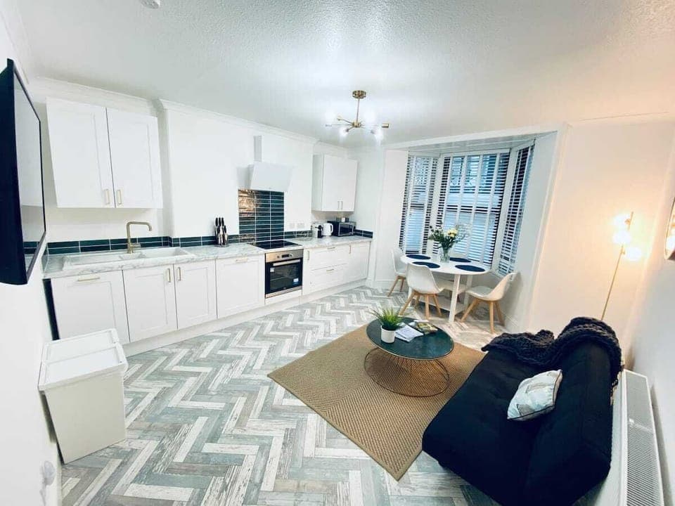 We have na lovely open plan kitchen, lounge, dining room 